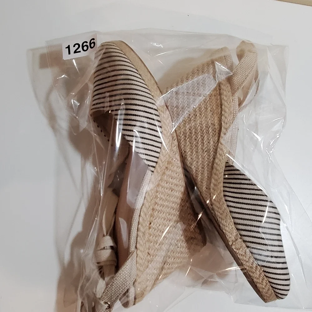 kELLY AND katie Straps stripes Casual wedges size 10